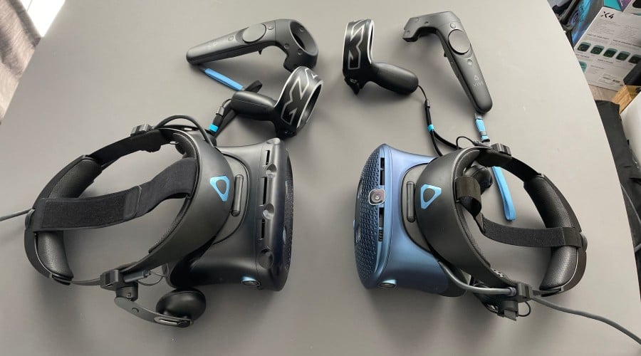 HTC VIVE Cosmos - Système de réalité virtuelle - 2880 x 1700 @ 90 Hz -  DisplayPort