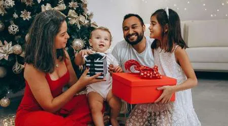 Christmas Loans: What, Where & How to Get Extra Holiday Cash (2025)