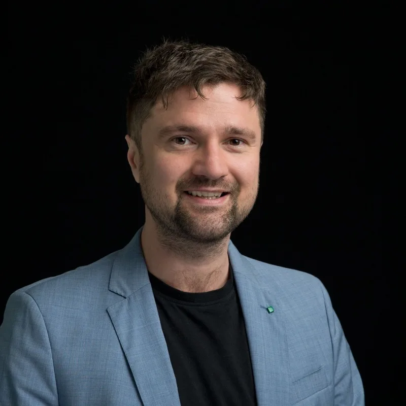 Matt's headshot