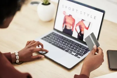 Shopping website with credit card