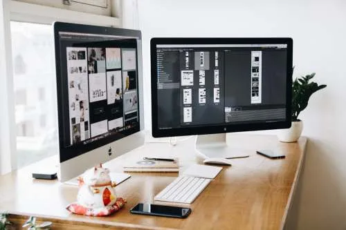 Digital product display on screens